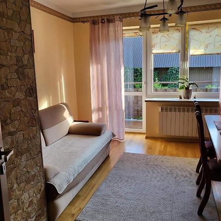 3-Pokojowe Mieszkanie Do Wynajecia, Tylicz Bagian luar foto